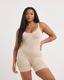 MAGIC Bodyfashion Medium Control Low Back Bodysuit Latte