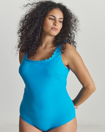 MAGISCULPT Medium Control Scallop Edge Swimsuit