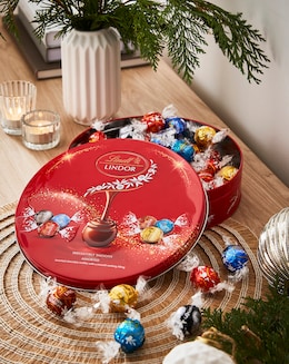 Lindt Lindor Selection Gift Tin 450g
