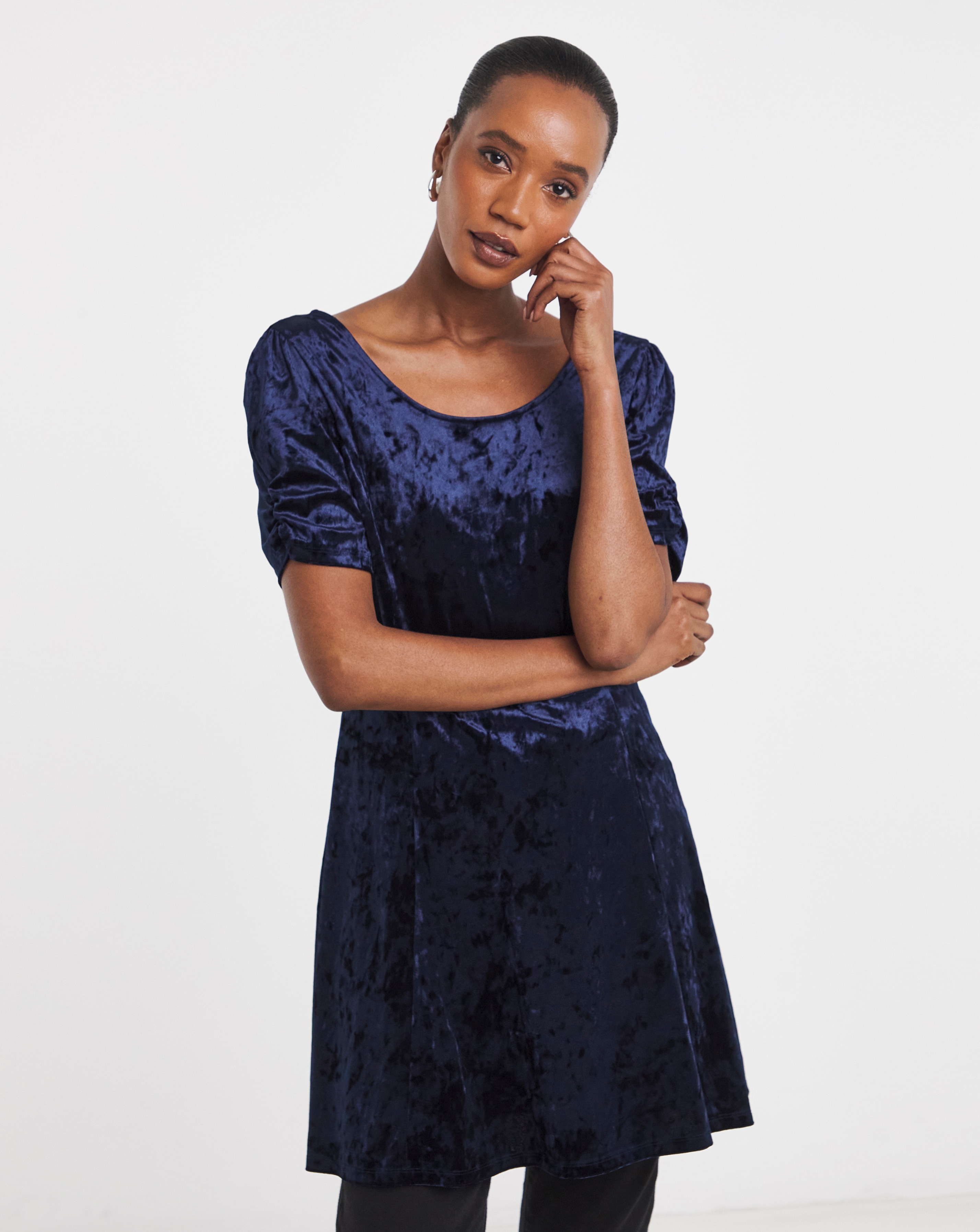 joe browns velvet dress Simply Perfect Crushed Velour Tunic feature_Bows Plus Size - Studio Size:Medium / UK-AU 10 / US 6