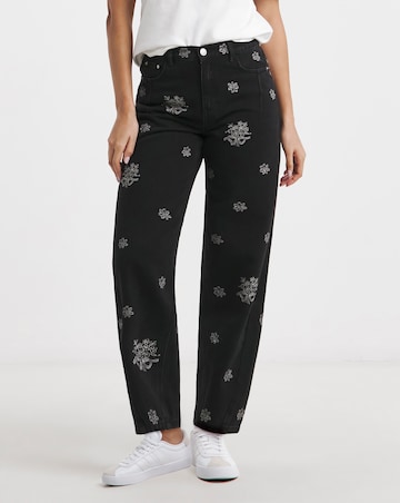 Embroidered Barrel Leg Jeans