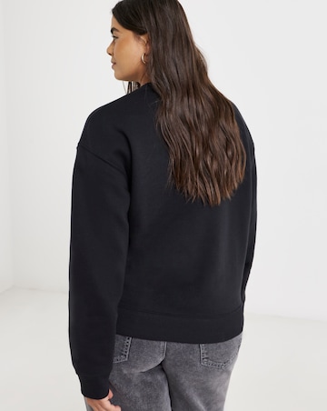 Tommy Hilfiger Modern Logo Crew Neck Sweatshirt