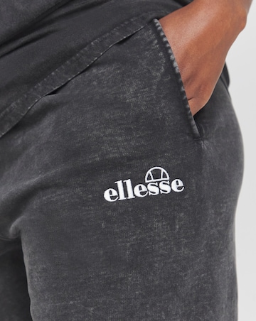 ellesse Shabnam Short