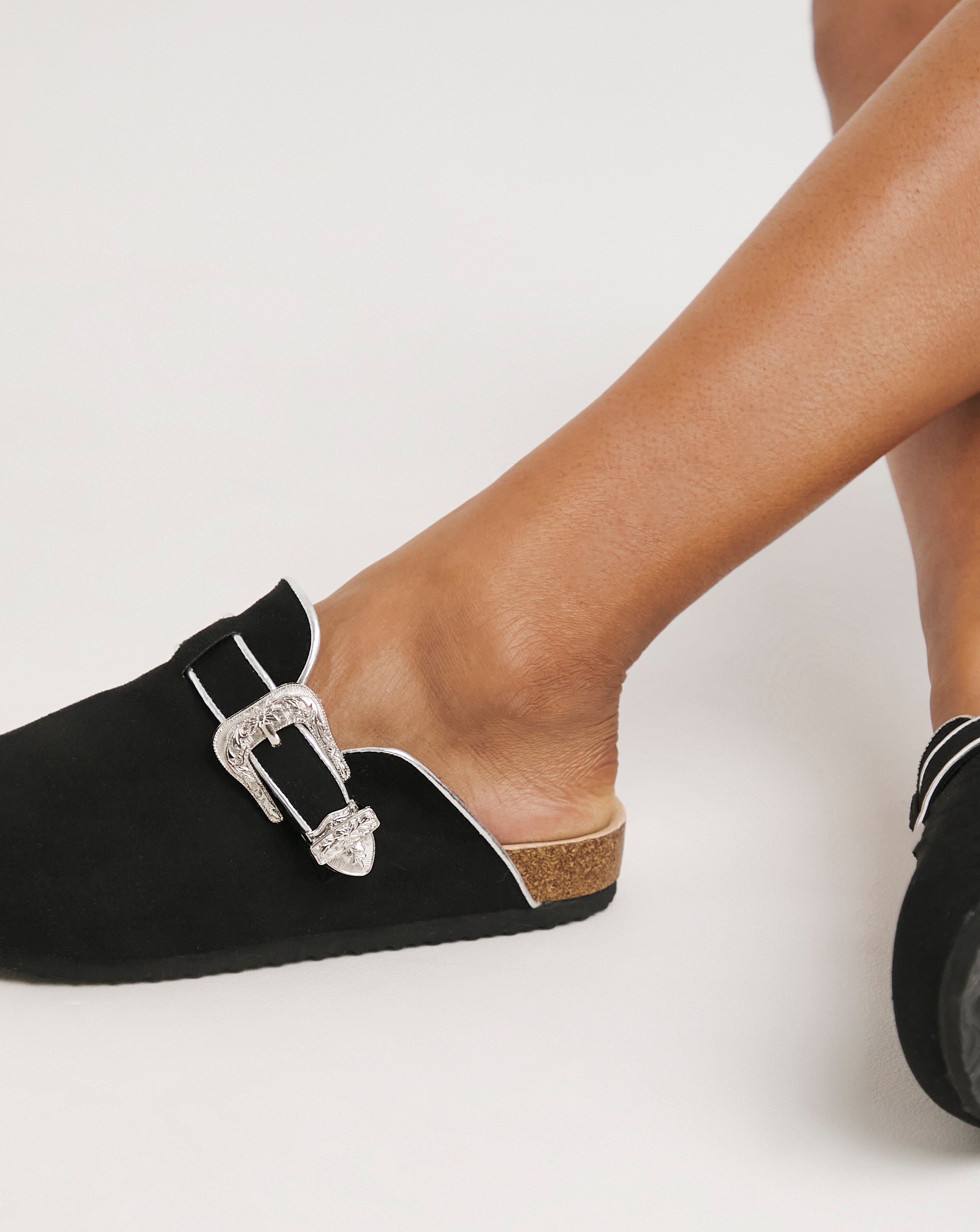 Ellie Footbed Closed Toe Mule Shoe Extra Wide EEE Fit Simply Be