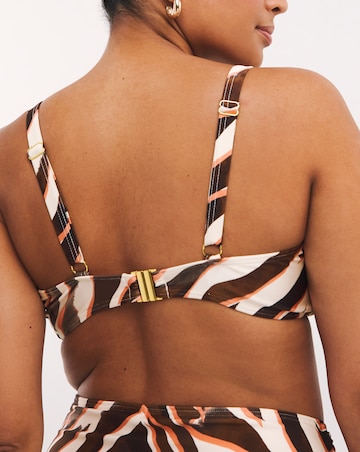 MAGISCULPT Twist Front Wired Bikini Top