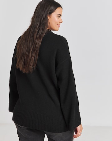 Black Crew Neck Knitted Jumper