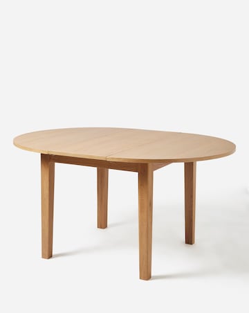 Caitlin Wooden Extendable Dining Table with 4 Elva Chairs
