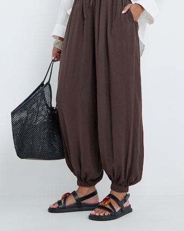 Mendoza Trim Detail Footbed Sandals - Wide Fit (E)