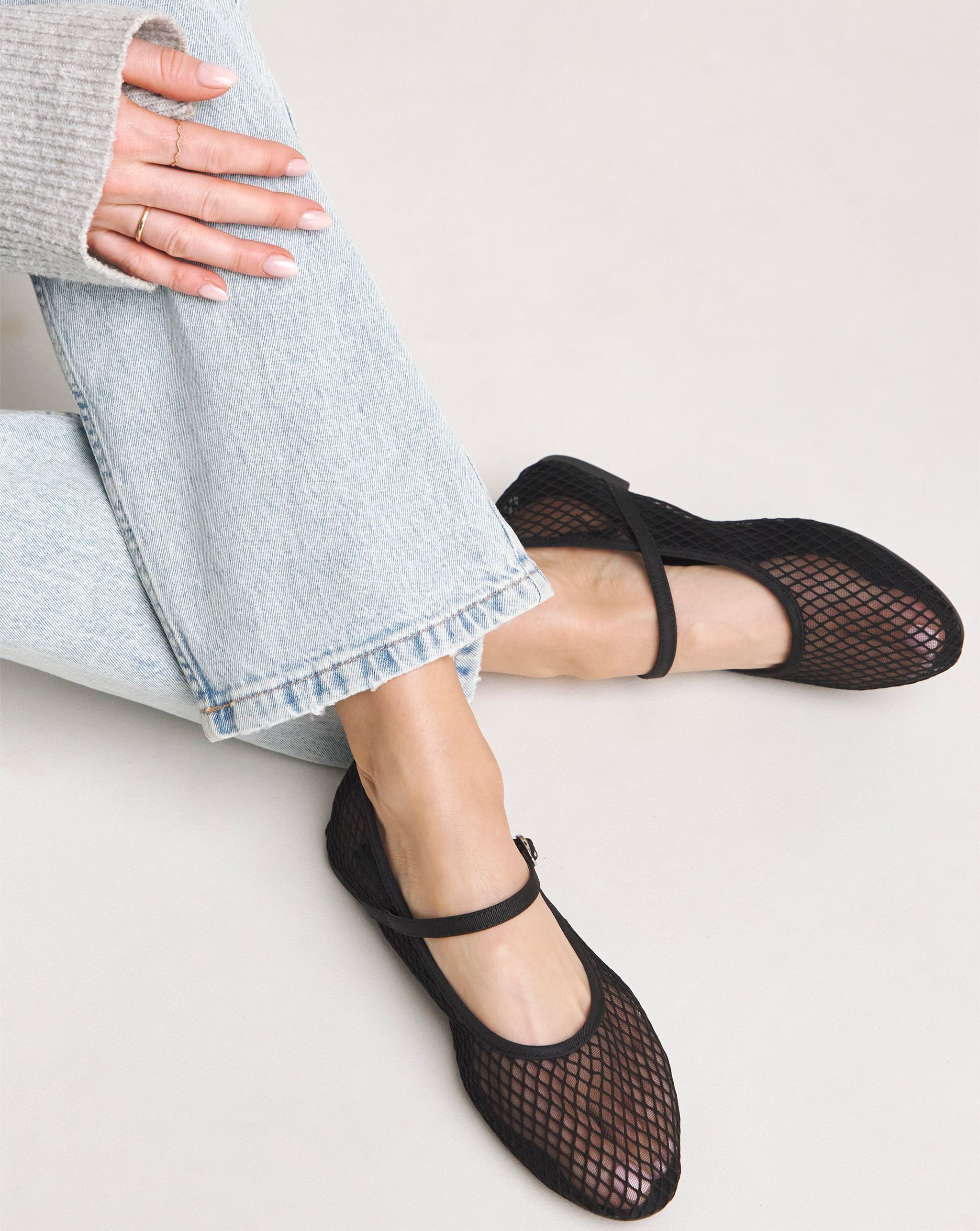 Wide-fit ballet shoes in black mesh