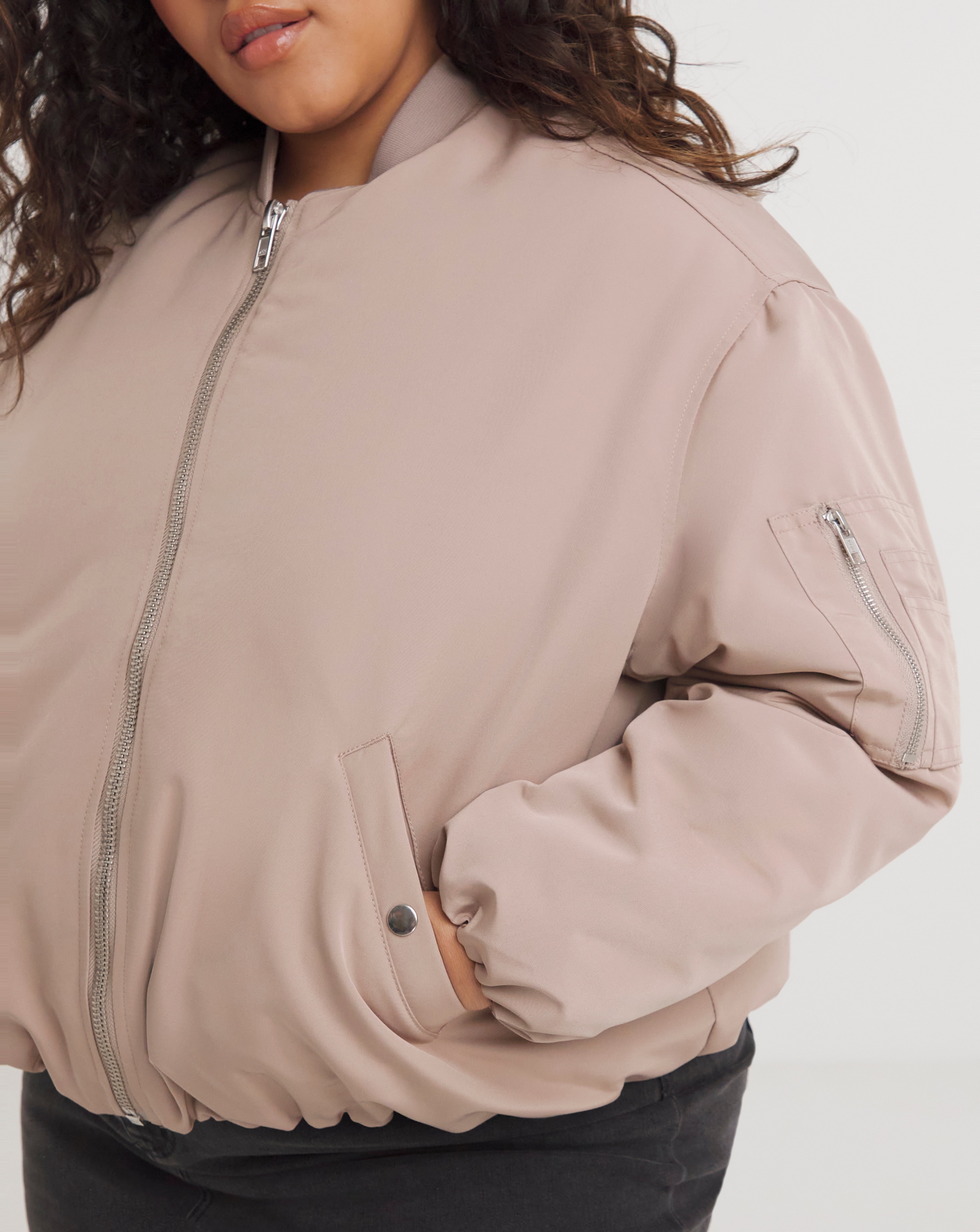 TAUPE/トープ/Diamond Pattern Bomber Jacket Topshop cropped nylon bomber jacket in taupe | ASOS