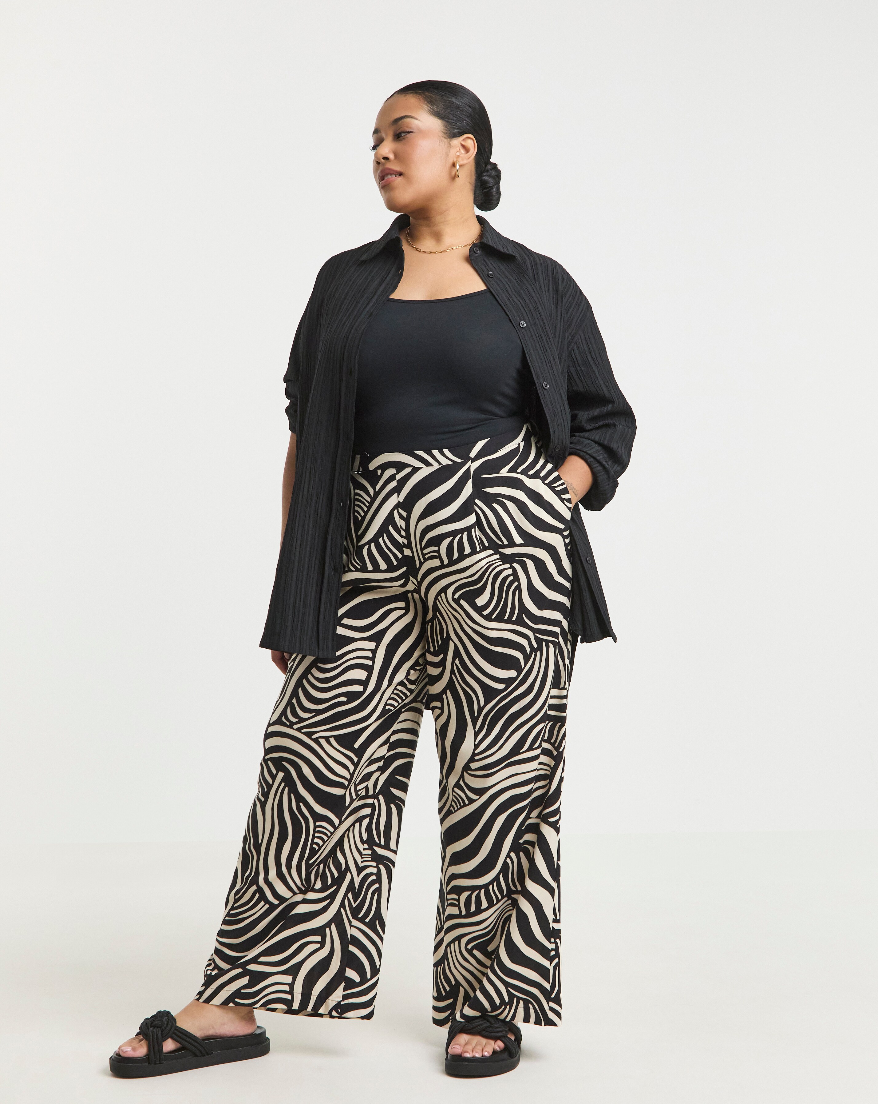 Simply Be Mono Print Spun Viscose Wide Leg Trousers