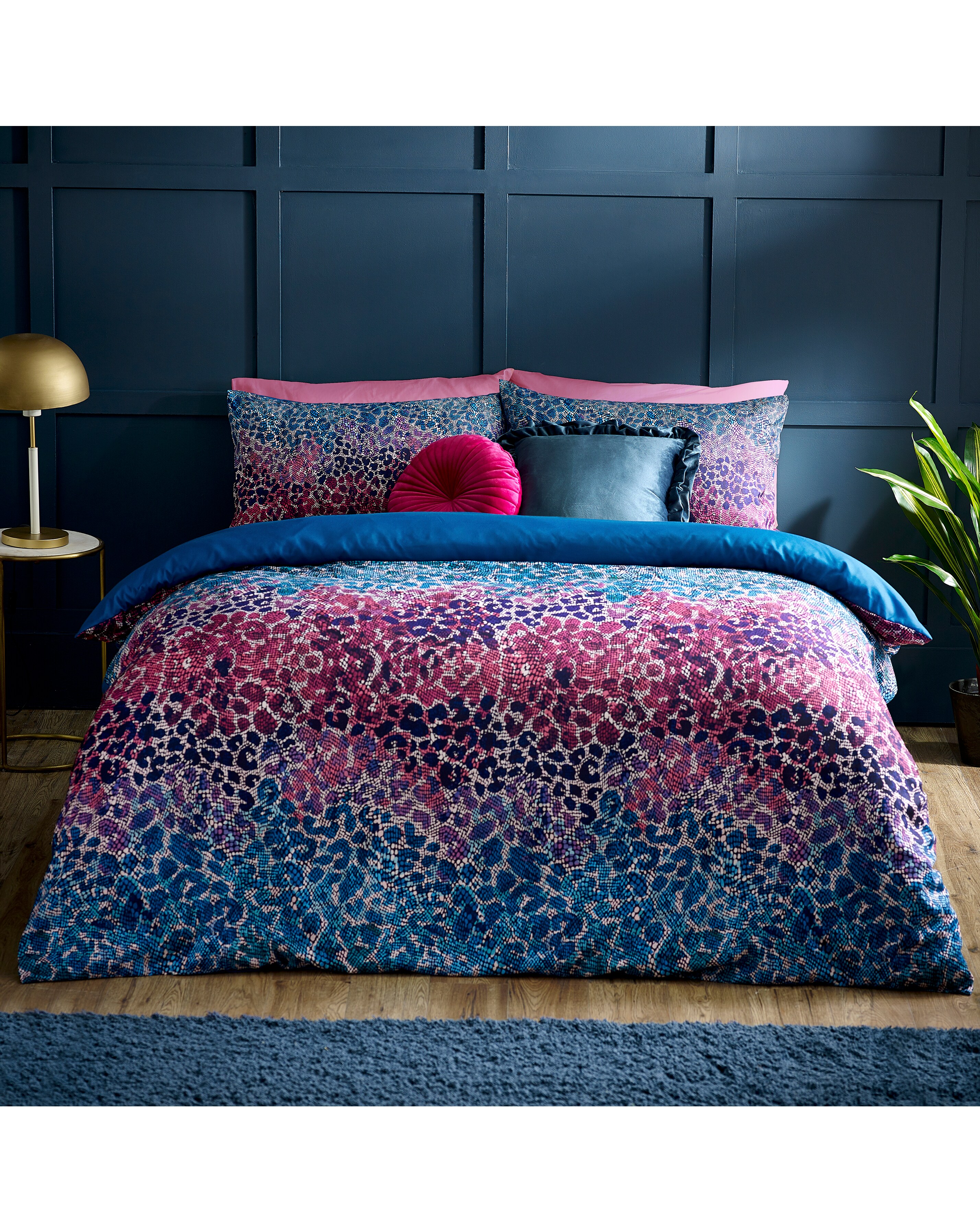 Catherine Lansfield Satin Animal Print Duvet Cover Set