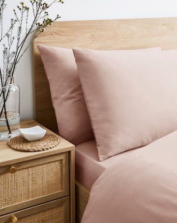 Pure Cotton 200 Thread Count Pillow Case Pair