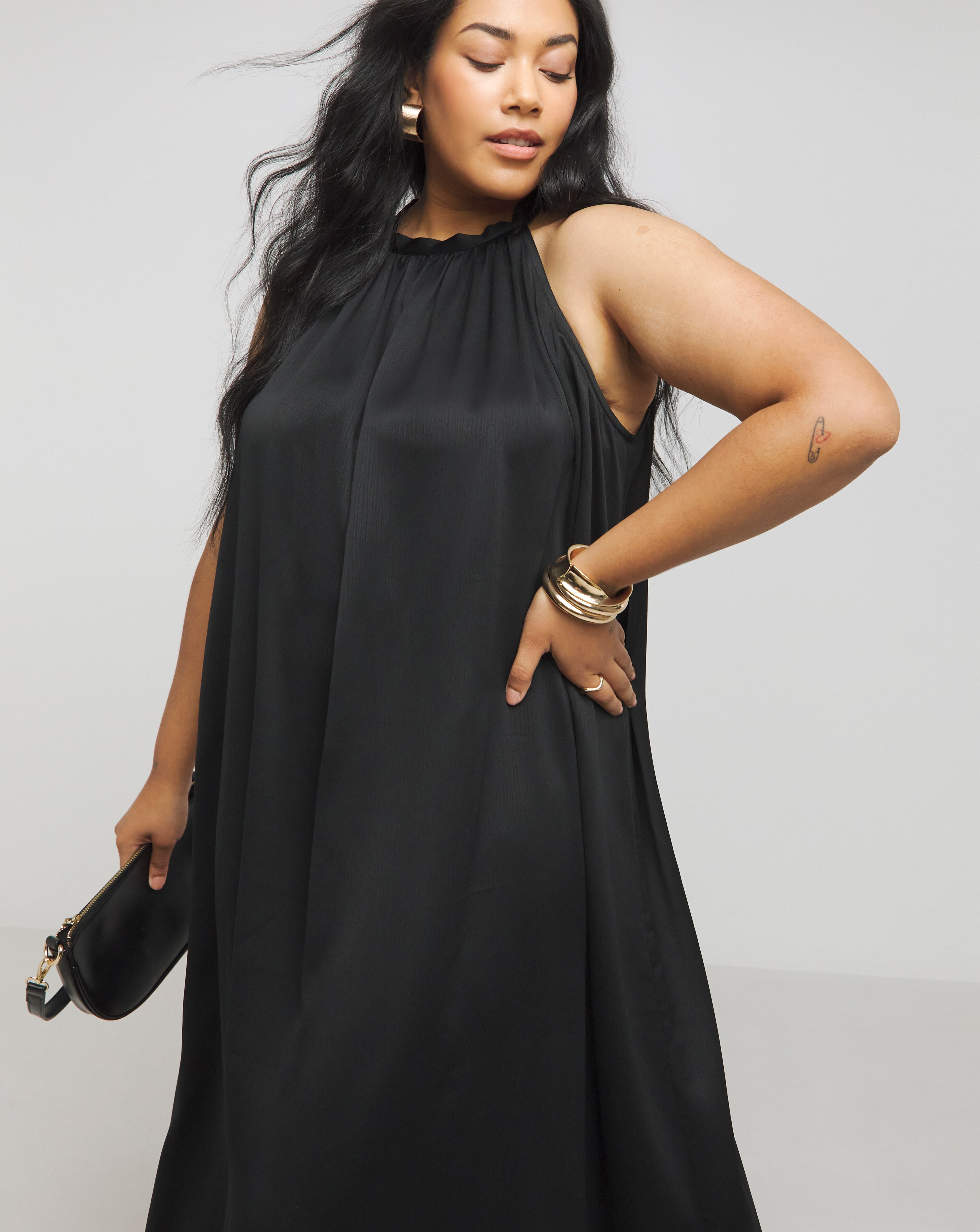 Plus size black halter dress online