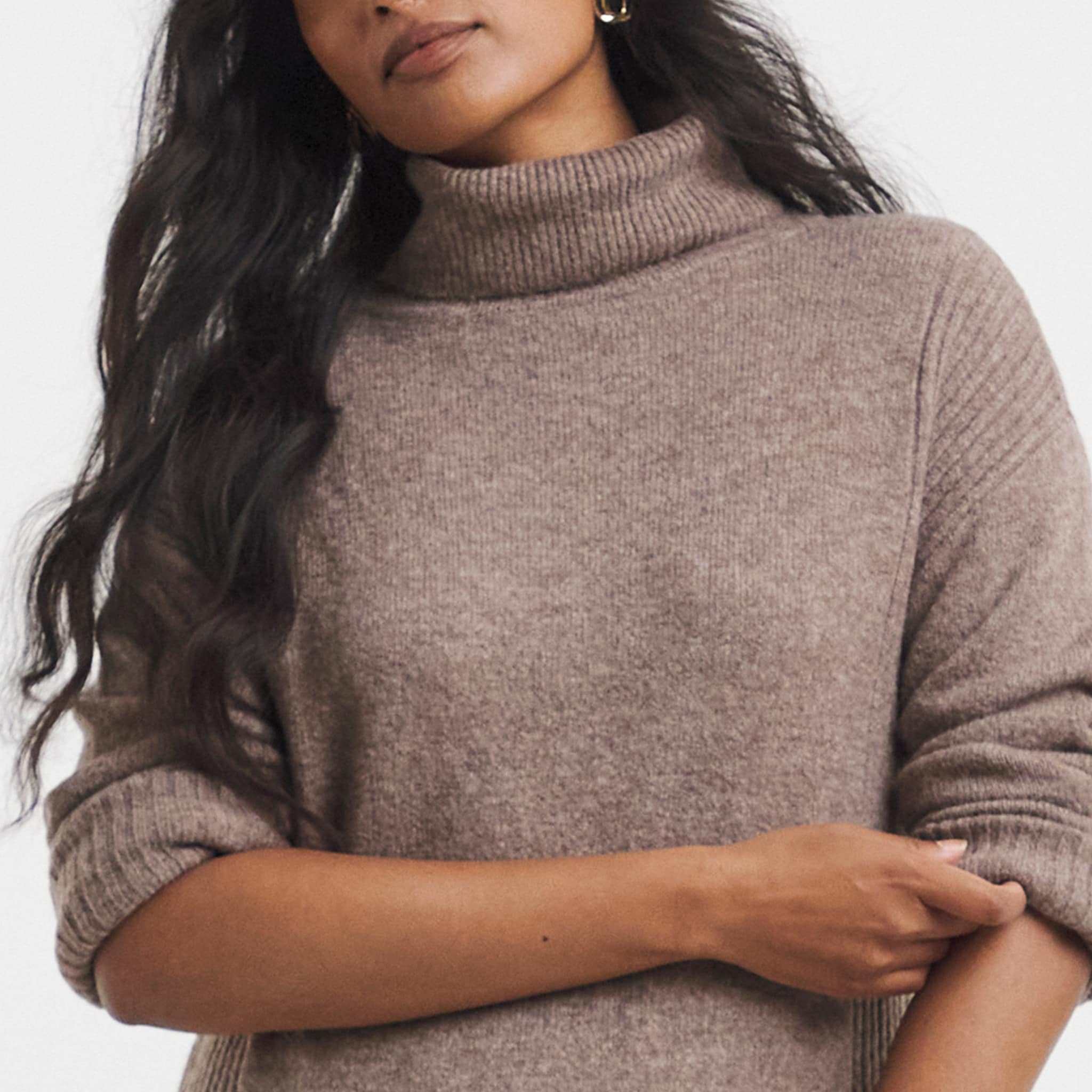 Cosy Yarn roll neck sweater