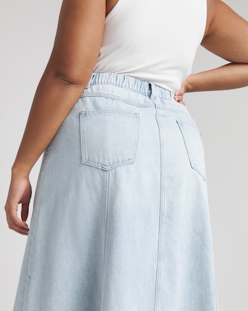 Light Wash A Line Maxi Denim Skirt
