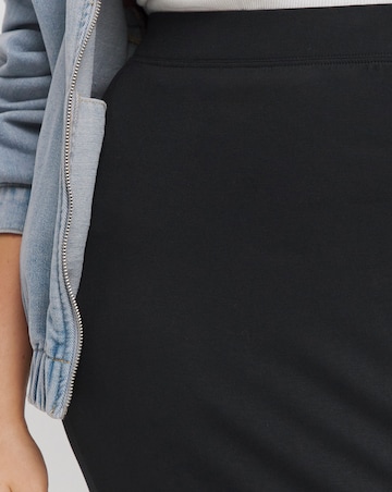 Value Tube Midi Skirt