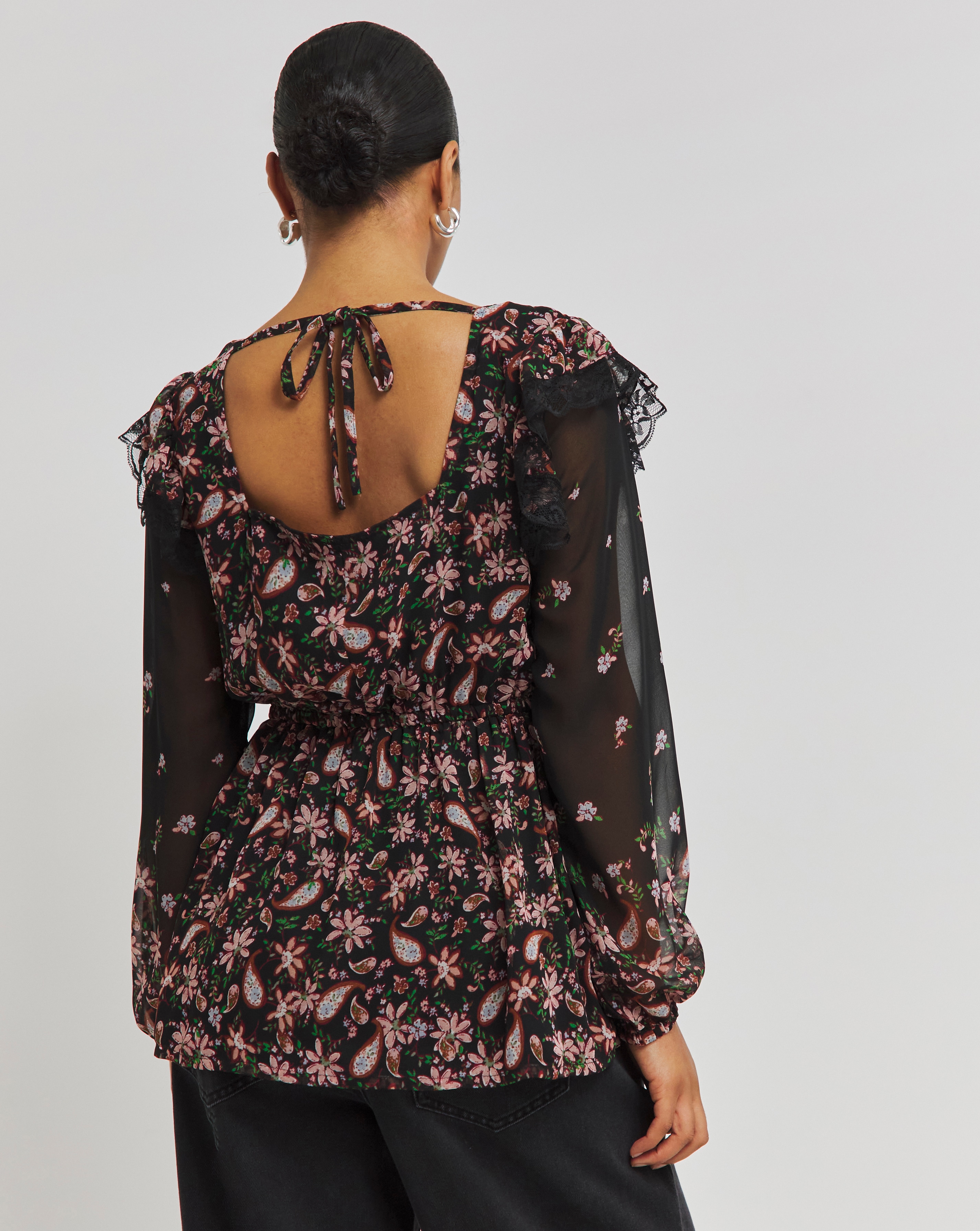 トップス acka embroidery frill blouse トップス acka embroidery