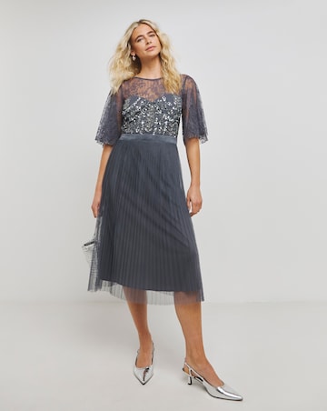 Maya Curve Sequin Embellished Lace Detail Tulle Midi Dress | Simply Be