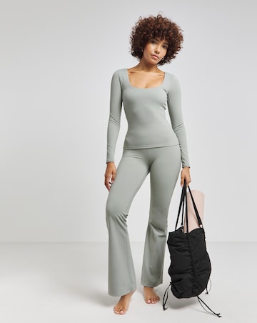 TALA Dayflex Scoop Neck Long Sleeve Top