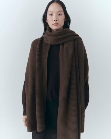 Mango Capri Cable Knit Cape