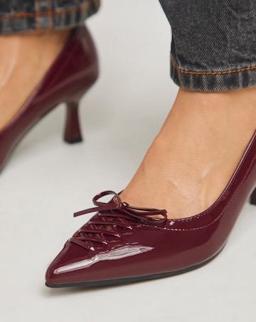 Kiva Lace Front Pointed Toe Court Shoes - Extra Wide Fit (EEE)