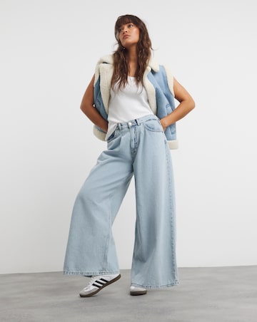 Light Wash Borg Lined Denim Gilet