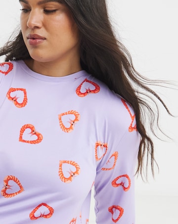 Chelsea Peers Classic Crew Neck Pyjama Set Shrimp Heart Print