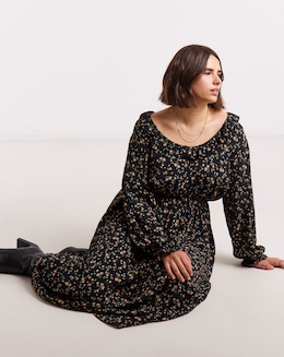 Ditsy Floral Print Frill Neck Detail Midi Dress