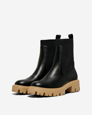 Only Betty Chunky Chelsea Boot Standard Fit