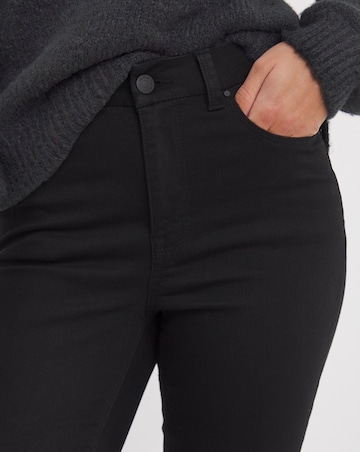 Super Stretch Premium Denim Black Skinny Jeans