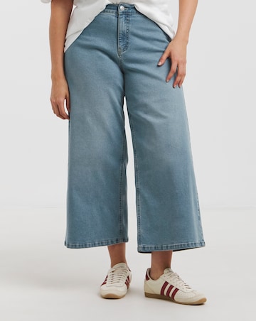 Mid Wash 24/7 Cropped Wide Leg Jeans