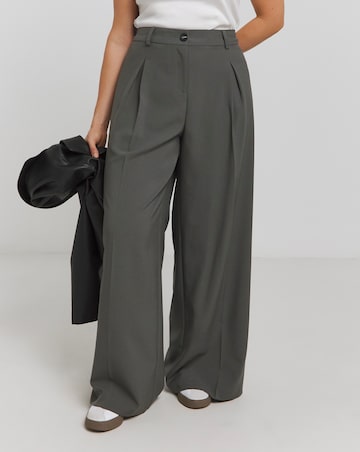 Charocal Elastic Back Pleated Wide Leg Trousers