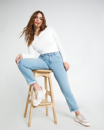 Light Wash 24/7 Straight Leg Jeans