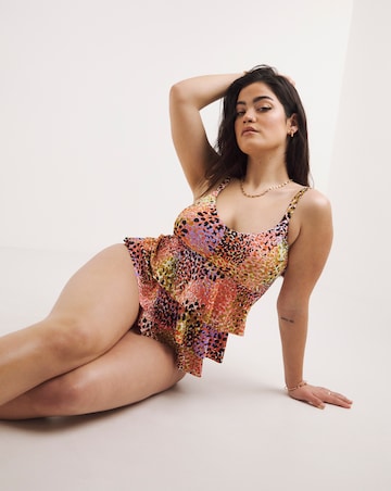 MAGISCULPT Ruffle Swimsuit