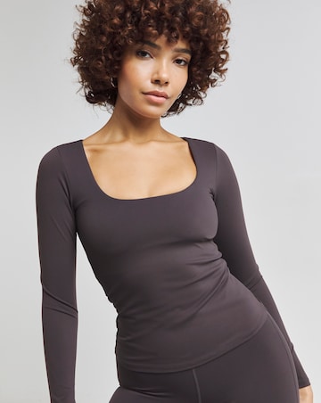 TALA Dayflex Scoop Neck Long Sleeve Top