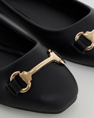 Tandra Classic Ballerina With Snaffle Trim - Extra Wide Fit (EEE)