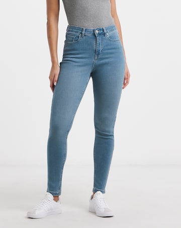 Mid Blue Highwaist Super Stretch Skinny Jeans