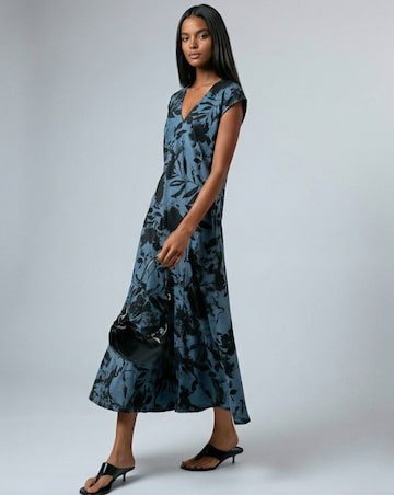 Religion Dress