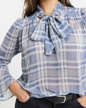 Pussybow Check Blouse