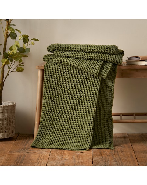Pineapple Elephant Waffle Cotton Throw - Olive