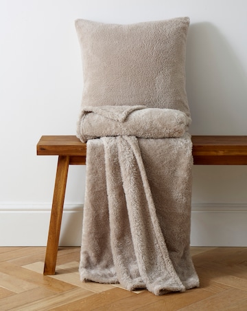 Cuddle Fleece Throw - Natural