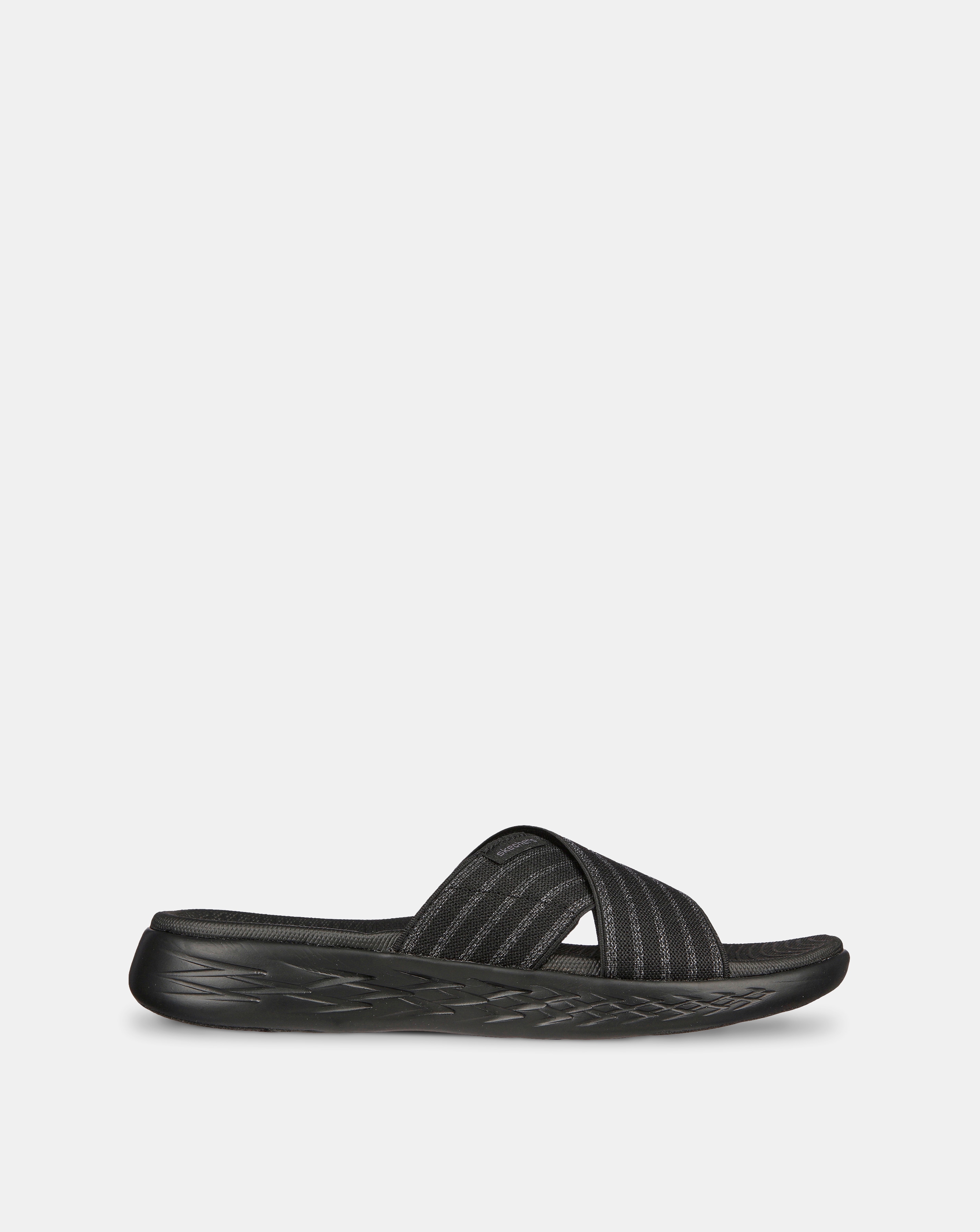 Skechers slippers on hotsell the go 600