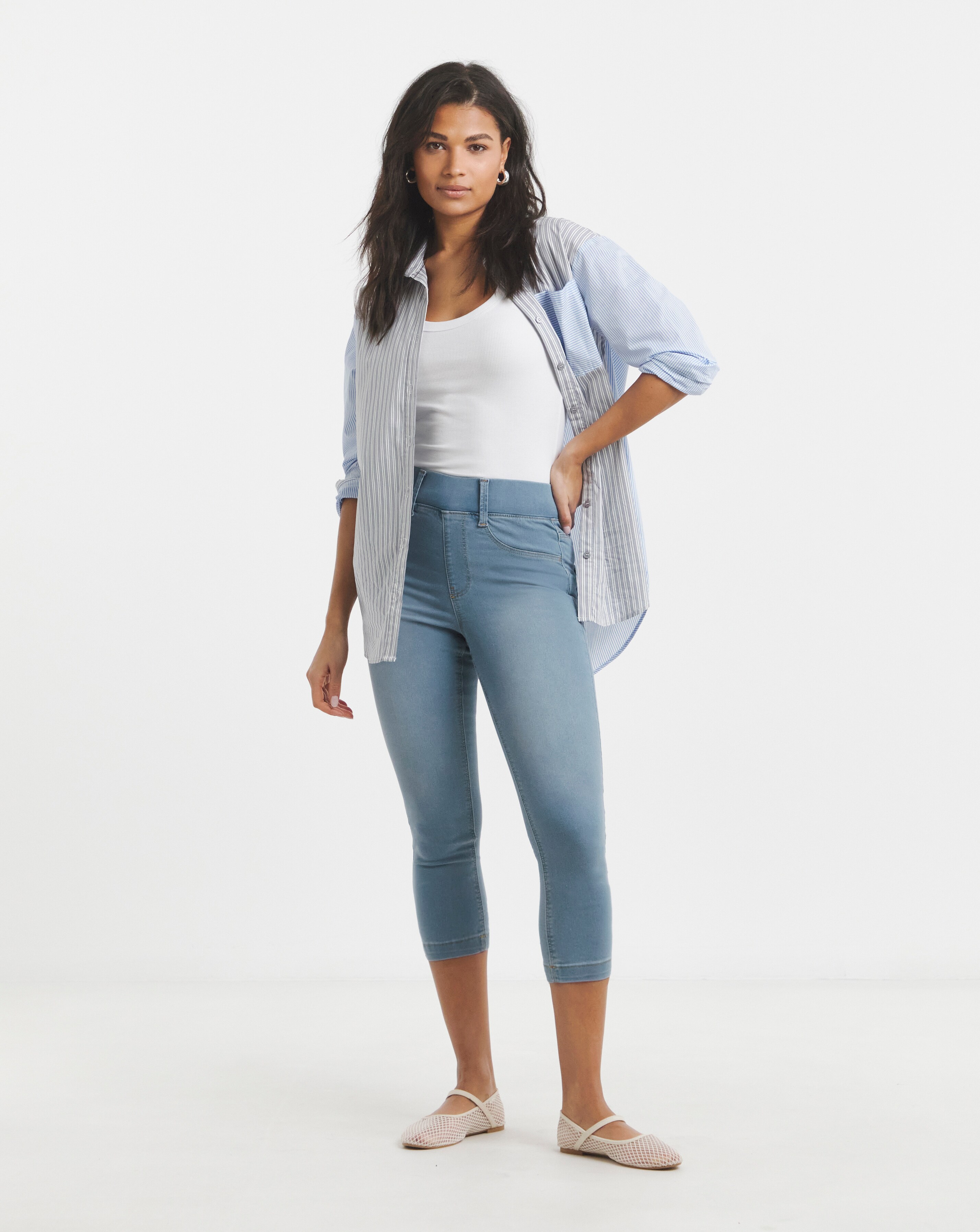 Simply Be Light Wash Pull On Capri Jegging