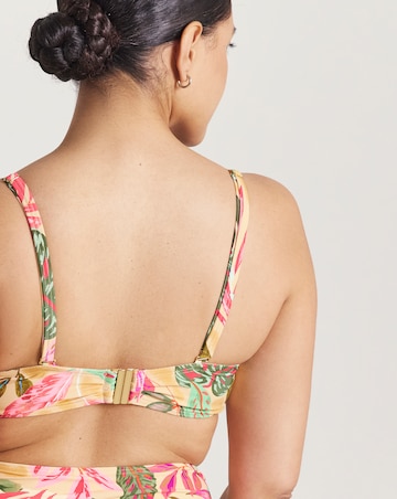 MAGISCULPT Twist Front Underwired Bandeau Bikini Top