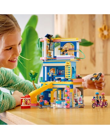 LEGO Friends Heartlake City Friends Club House 42689