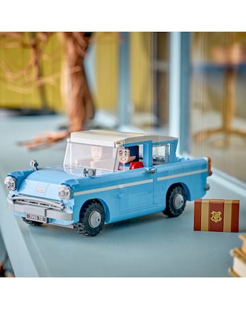 LEGO Harry Potter Enchanted Flying Ford Anglia 76470