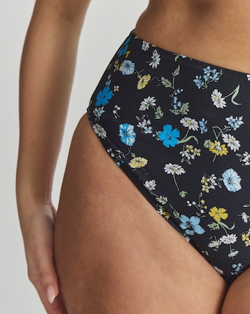 MAGISCULPT High Leg Bikini Bottoms