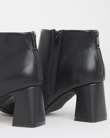 Kiana Zip Detail Shoe Boots - Wide Fit (E)