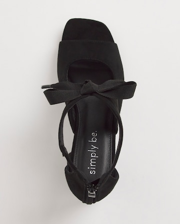 Becky Front Bow Shoe Boot - Extra Wide Fit (EEE)